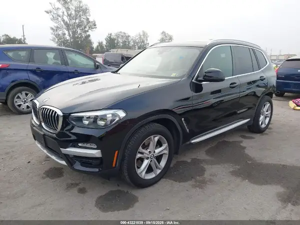 5UXTR7C57KLF35042 2019 BMW X3 - Image 2