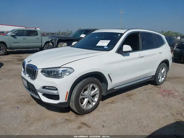 5UXTR7C57KLF37258 2019 BMW X3 - Image 2