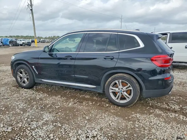 5UXTR7C57KLR43800 2019 BMW X3 - Image 2