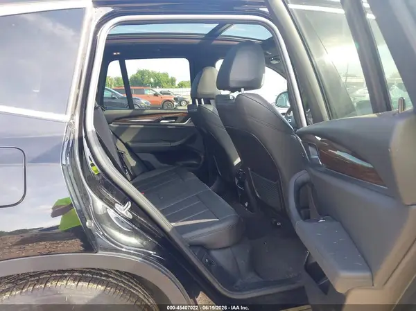5UXTR7C57KLR44431 2019 BMW X3 - Image 8