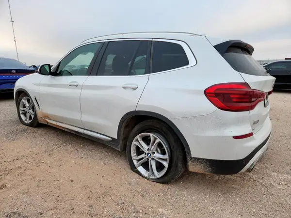 5UXTR7C57KLR47653 2019 BMW X3 - Image 2
