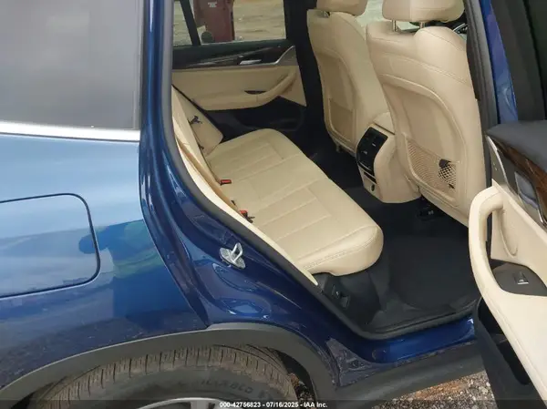 5UXTR7C57KLR48480 2019 BMW X3 - Image 8