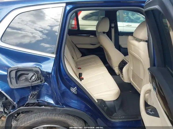 5UXTR7C57KLR50486 2019 BMW X3 - Image 8
