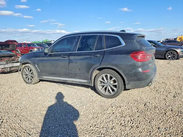 5UXTR7C57KLR51198 2019 BMW X3 - Image 2
