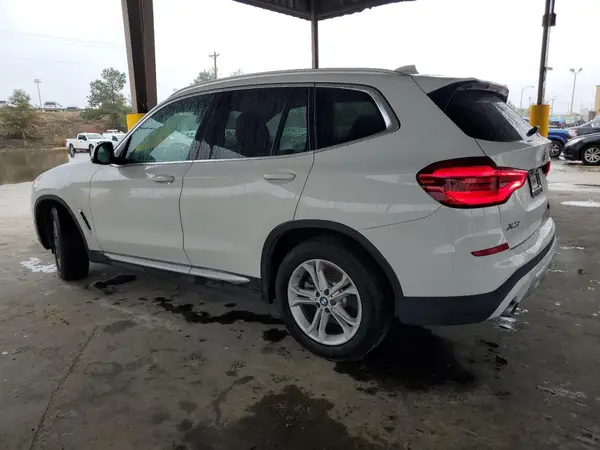 5UXTR7C57KLR51444 2019 BMW X3 - Image 2