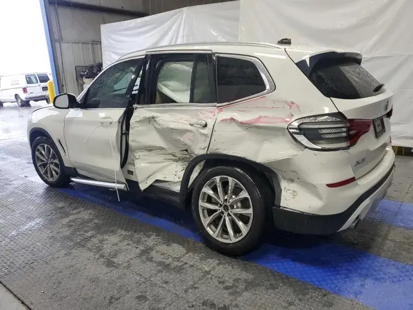 5UXTR7C57KLR51525 2019 BMW X3 - Image 2