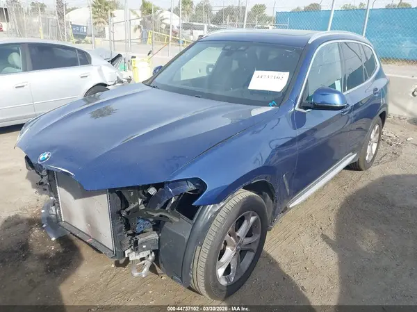 5UXTR7C58KLA48447 2019 BMW X3 - Image 2