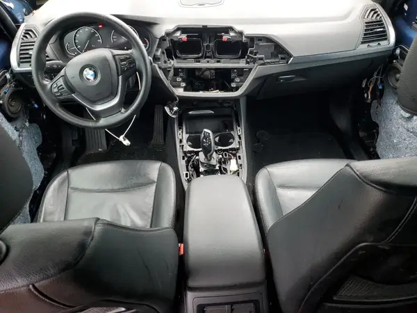5UXTR7C58KLE93951 2019 BMW X3 - Image 8