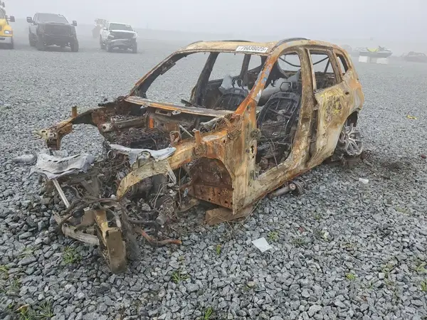 5UXTR7C58KLE94081 2019 BMW X3 - Image 1