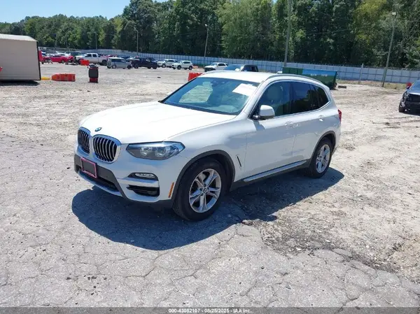 5UXTR7C58KLE96106 2019 BMW X3 - Image 2