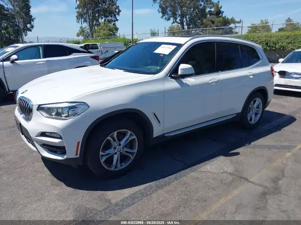 5UXTR7C58KLE97966 2019 BMW X3 - Image 2