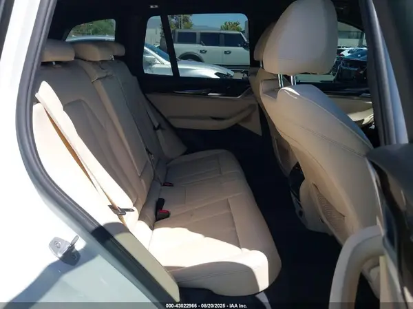 5UXTR7C58KLE97966 2019 BMW X3 - Image 8