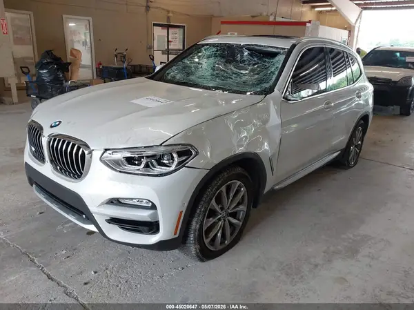 5UXTR7C58KLE98227 2019 BMW X3 - Image 2