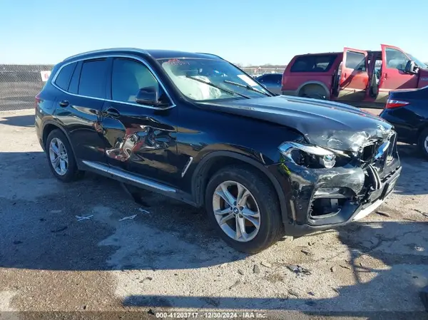 5UXTR7C58KLF24390 2019 BMW X3 - Image 1
