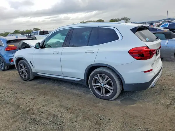 5UXTR7C58KLF24860 2019 BMW X3 - Image 2