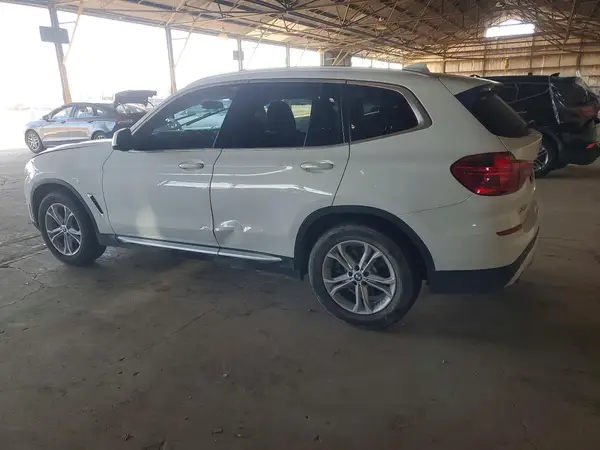 5UXTR7C58KLF24888 2019 BMW X3 - Image 2