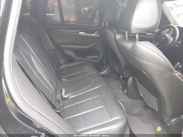 5UXTR7C58KLF25975 2019 BMW X3 - Image 8