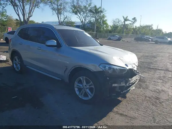 5UXTR7C58KLF26673 2019 BMW X3 - Image 1