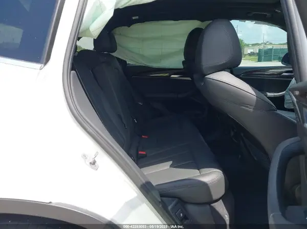 5UXTR7C58KLF28178 2019 BMW X3 - Image 8