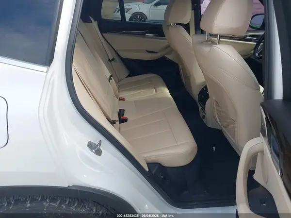 5UXTR7C58KLF28598 2019 BMW X3 - Image 8