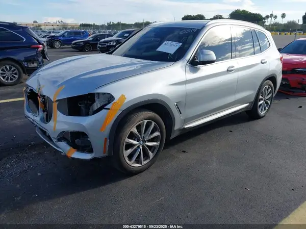 5UXTR7C58KLF30514 2019 BMW X3 - Image 2
