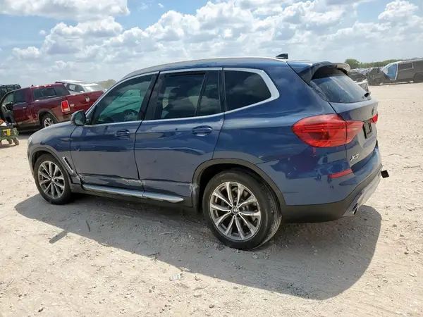 5UXTR7C58KLF32957 2019 BMW X3 - Image 2