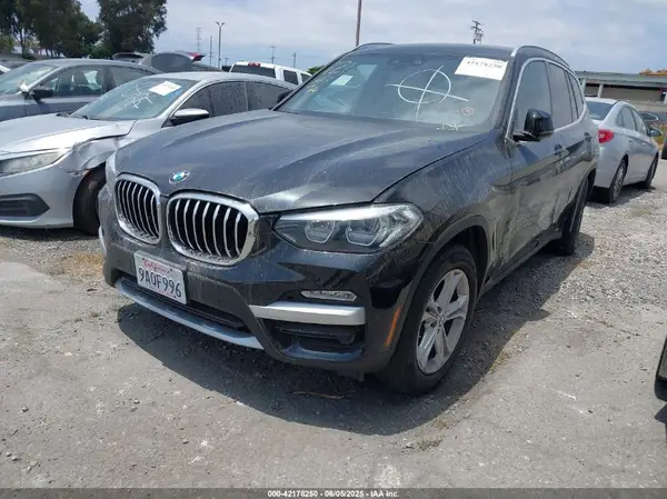 5UXTR7C58KLF36488 2019 BMW X3 - Image 2