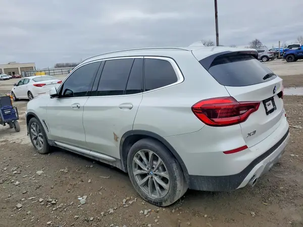 5UXTR7C58KLF37172 2019 BMW X3 - Image 2