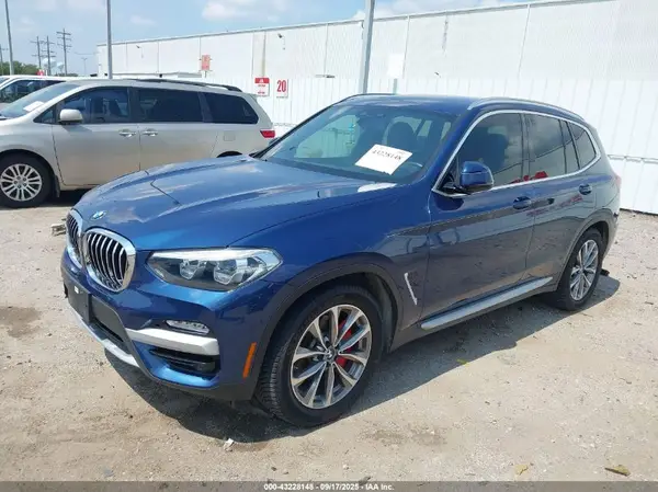 5UXTR7C58KLF37480 2019 BMW X3 - Image 2