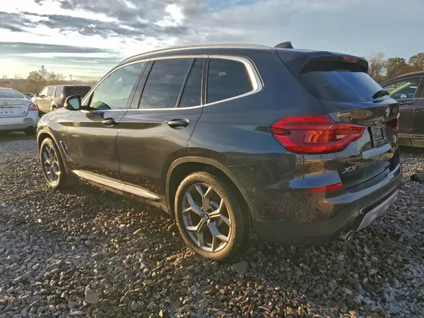 5UXTR7C58KLR38671 2019 BMW X3 - Image 2