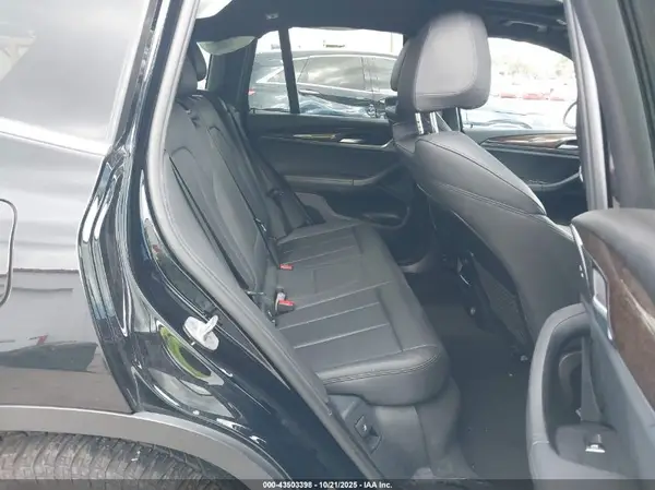 5UXTR7C58KLR39495 2019 BMW X3 - Image 8