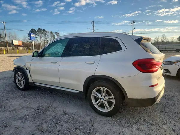 5UXTR7C58KLR48018 2019 BMW X3 - Image 2