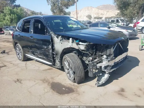 5UXTR7C58KLR48133 2019 BMW X3 - Image 1