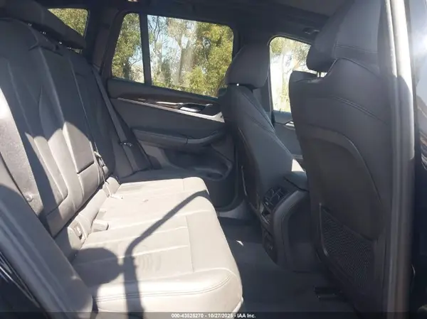 5UXTR7C58KLR48133 2019 BMW X3 - Image 8