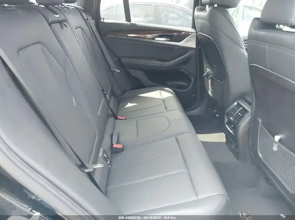 5UXTR7C58KLR49721 2019 BMW X3 - Image 8