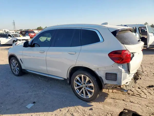 5UXTR7C58KLR51274 2019 BMW X3 - Image 2