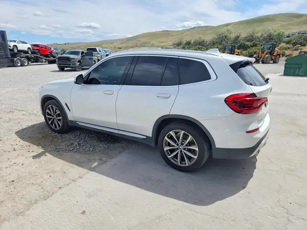 5UXTR7C58KLR51419 2019 BMW X3 - Image 2