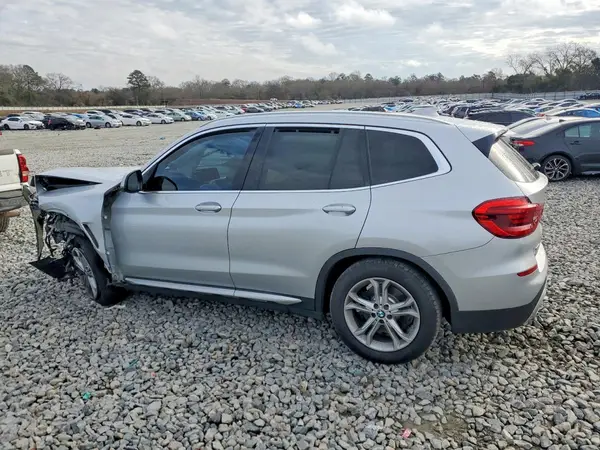 5UXTR7C58KLR52263 2019 BMW X3 - Image 2