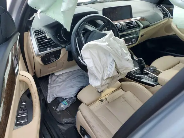 5UXTR7C58KLR52263 2019 BMW X3 - Image 8
