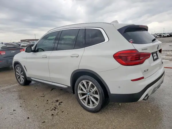 5UXTR7C58KLR53297 2019 BMW X3 - Image 2