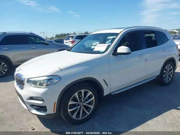 5UXTR7C59KLA48439 2019 BMW X3 - Image 2