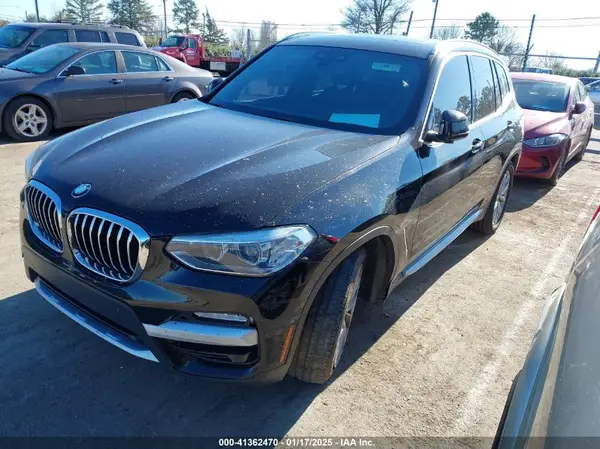 5UXTR7C59KLE88287 2019 BMW X3 - Image 2