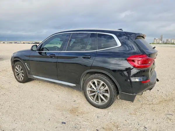5UXTR7C59KLE88371 2019 BMW X3 - Image 2