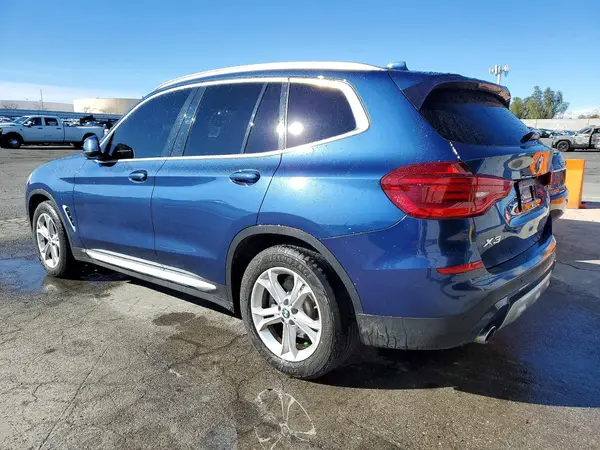 5UXTR7C59KLE97586 2019 BMW X3 - Image 2