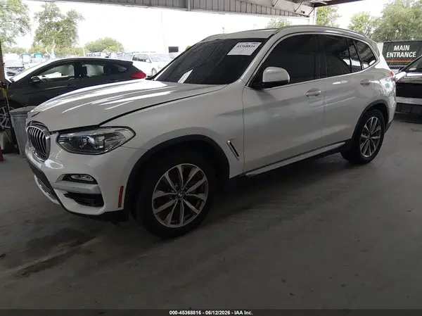 5UXTR7C59KLF23376 2019 BMW X3 - Image 2