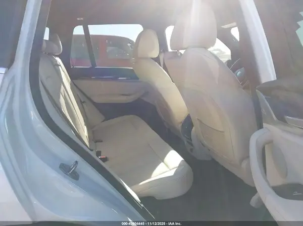 5UXTR7C59KLF23913 2019 BMW X3 - Image 8