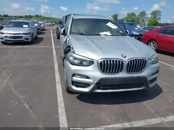 5UXTR7C59KLF26634 2019 BMW X3 - Image 1