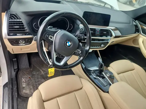 5UXTR7C59KLF26777 2019 BMW X3 - Image 8
