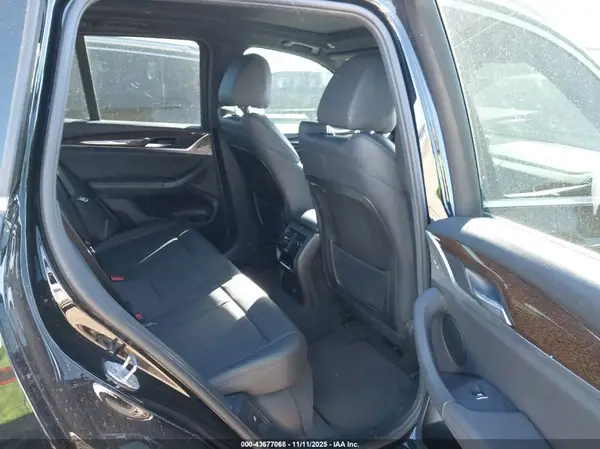 5UXTR7C59KLF32045 2019 BMW X3 - Image 8