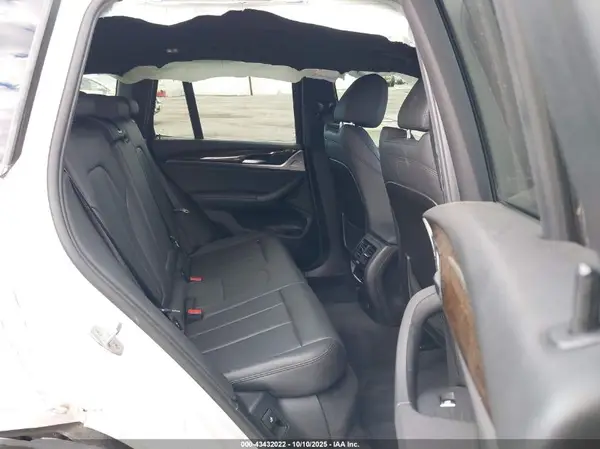 5UXTR7C59KLF32448 2019 BMW X3 - Image 8